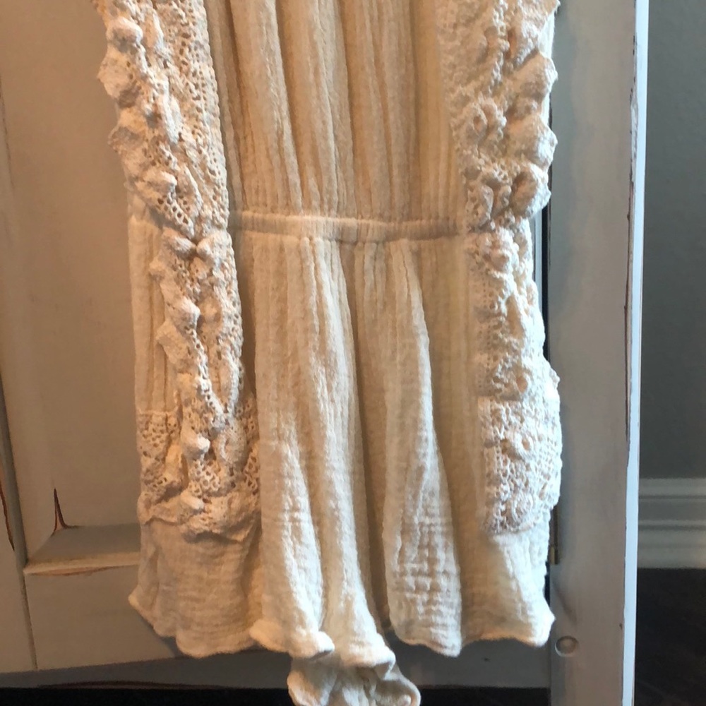 Romper - Picture 3 of 4